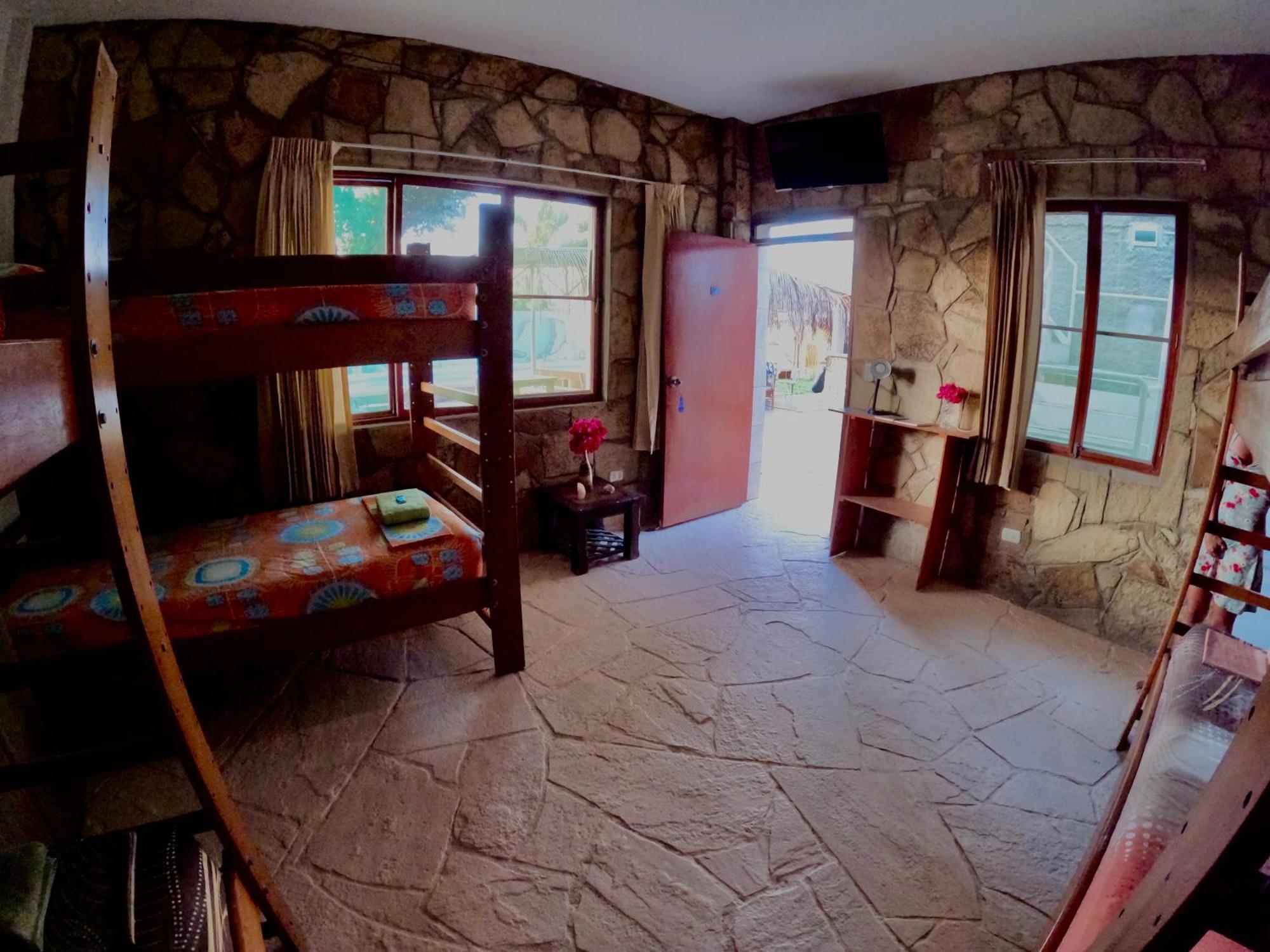 Stone House Mancora 호스텔 외부 사진